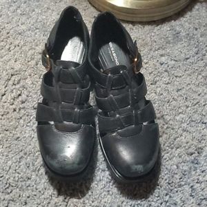 Black chunky leather shoes